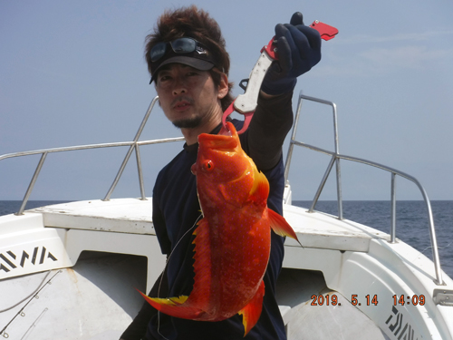 釣り船有漁丸